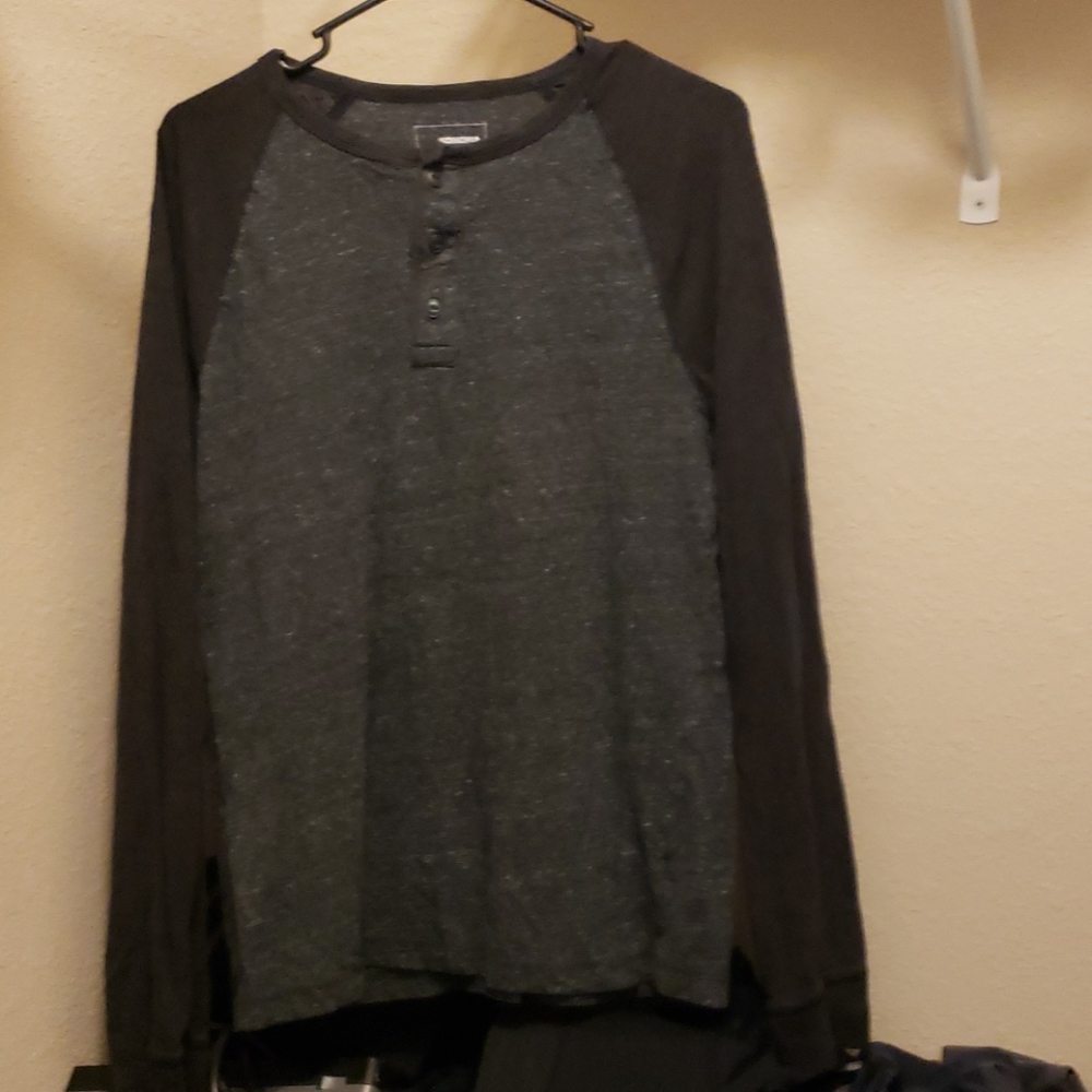 Sonoma brand light sweater for fall or winter.